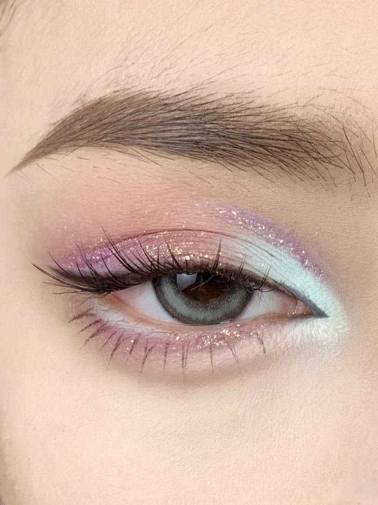 Portrait illustrating the Eye Makeup style category